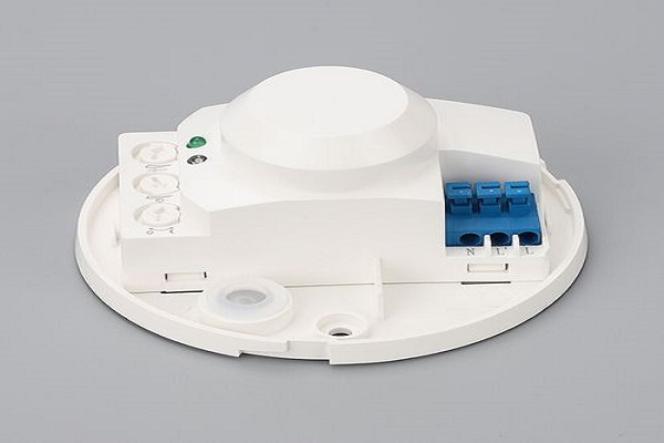 迈睿活体存在感应器-独立安装微波感应器深度评测(图1)