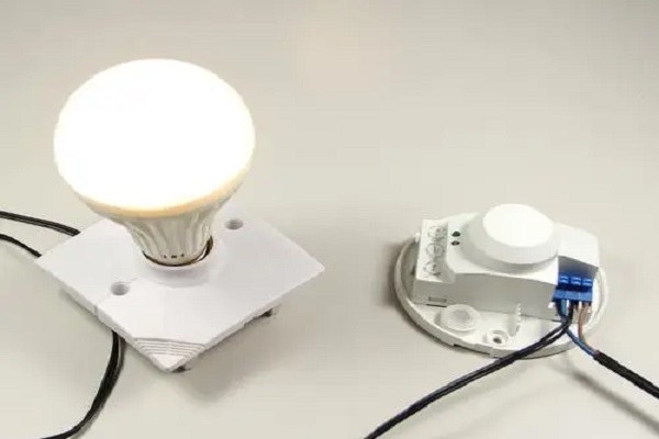 如何简单快捷得设计一款5.8G微波雷达感应器