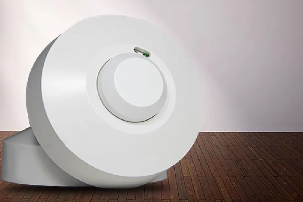 低功耗5.8G微波雷达模块，智能控制照明开关