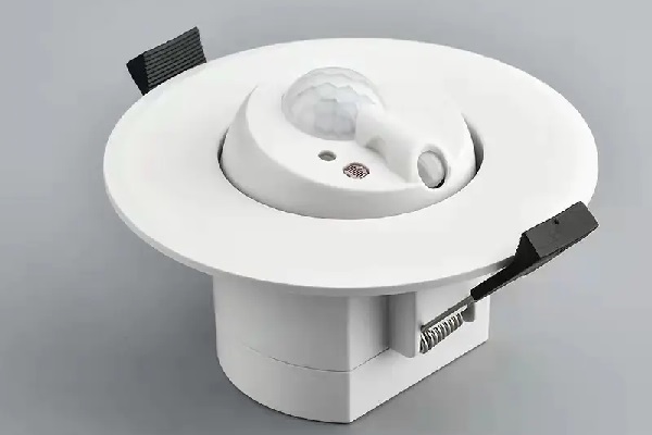 雷达人体存在传感器智能化感知应用，让使用环境更加舒适